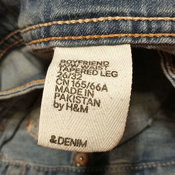 H&M Discolored Boyfriend Low Waist Tapered Leg. 26/32. - Picture 4 of 4